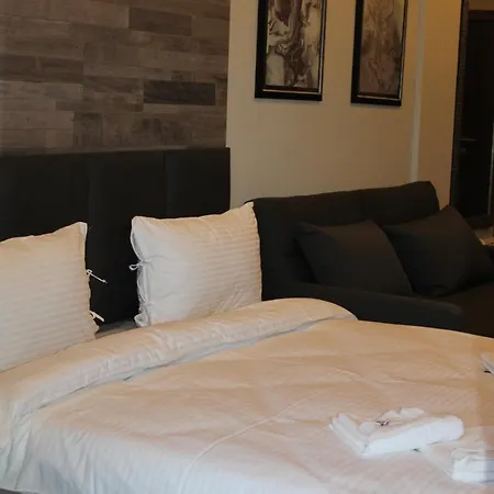 Апартаменты Lux Milmari Reko Premier 14 *