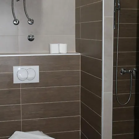 Lux Milmari Reko Premier 14 * Копаоник