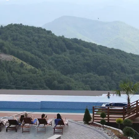 Lux Milmari Reko Premier 14 아파트 카파오닉