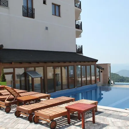 Lux Milmari Reko Premier 14