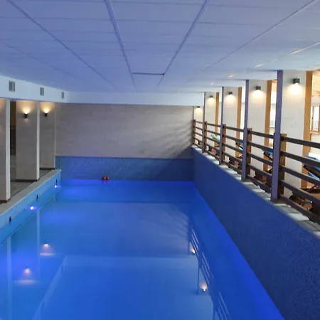 Lux Milmari Reko Premier 14 * Копаоник