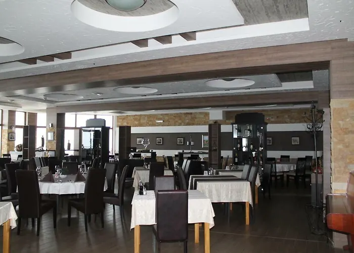 Lux Milmari Reko Premier 14 *